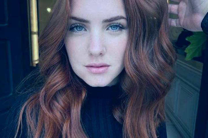 Ellie, 24, a auburn blue-eyed mediterranean companion based in Comapa. Offering Duos, Party Girl, BDSM, CIM. Available for incall and outcall, day and evenin...