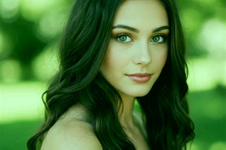 Ellie, 24, a black brown-eyed european companion based in Darvari. Offering Tantra, A-Level, Fetish, Couples. Available for incall and outcall, day and eveni...