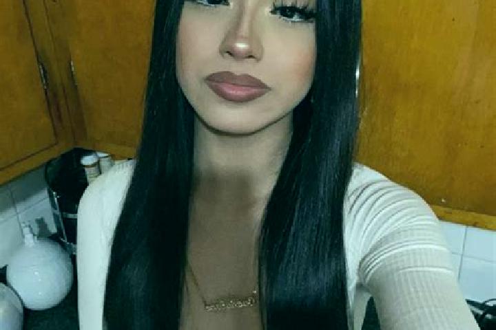 Ellie, 24, a black brown-eyed latina companion based in Maiden Newton. Offering Travel Companion, 69, OWO, Domination, Deep French Kissing. Available for inc...