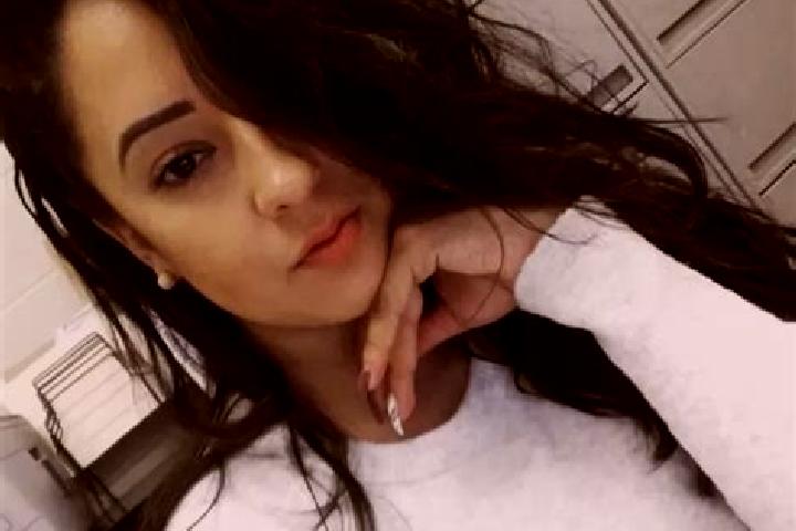 Ellie, 24, a black brown-eyed middle eastern companion based in Borove. Offering Massage, A-Level, GFE, Travel Companion. Available for incall and outcall, o...