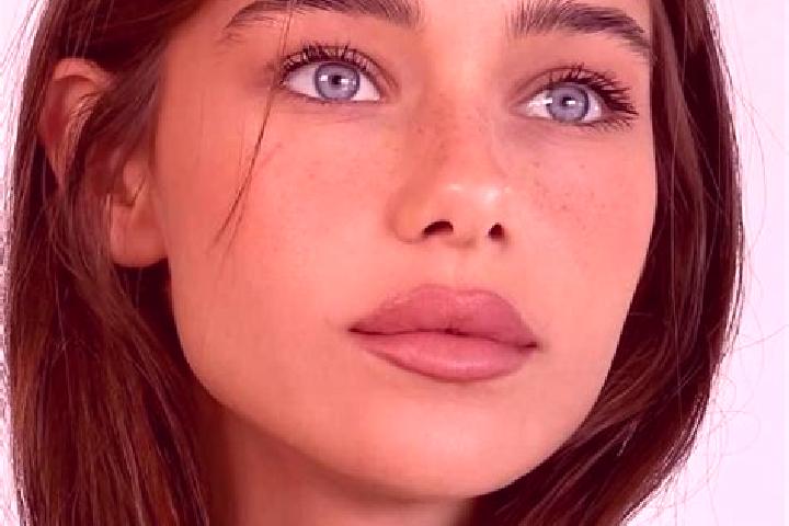 Ellie, 24, a brunette brown-eyed caucasian companion based in Ariquemes. Offering Travel Companion, Girlfriend Experience, Duos. Available for incall and out...
