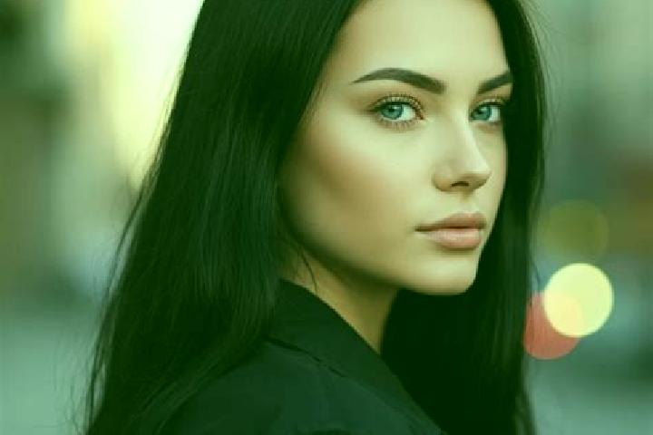 Ellie, 24, a red blue-eyed latina companion based in Weleri. Offering Prostate Massage, Massage, Party Girl, Erotic Massage. Available for incall and outcall...
