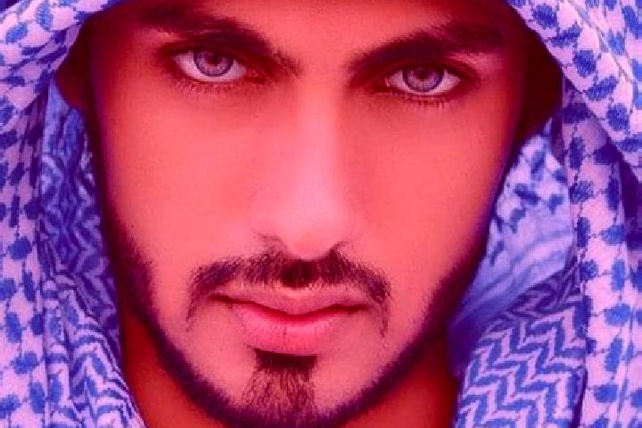 Ellie, 24, a red grey-eyed middle eastern companion based in Bakunase. Offering Erotic Massage, Deep French Kissing, Dinner Date. Available for incall and ou...