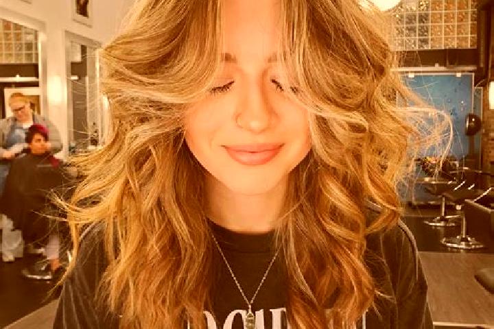 Ellie, 24 — Escort in Bangs, United States