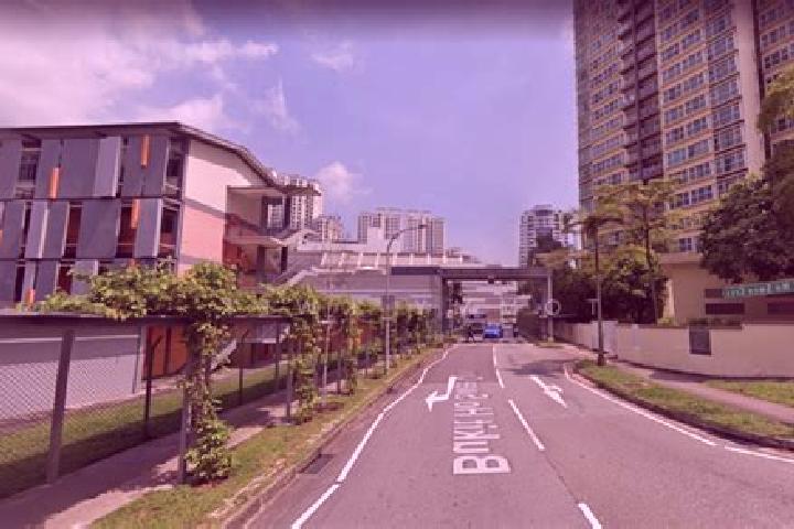Ellie, 24 — Escort in Bukit Ho Swee Estate, Singapore