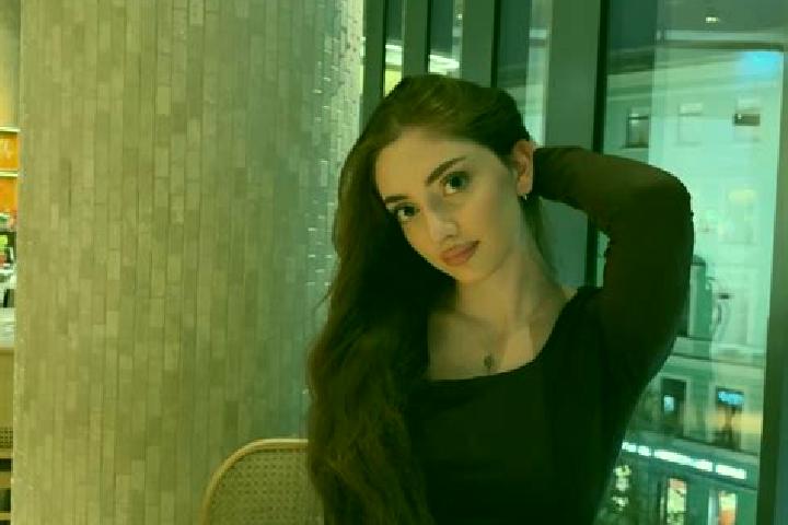 Ellie, 24 — Escort in Duru, China