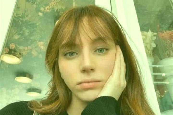 Ellie, 24 — Escort in Gayle Mill, United States