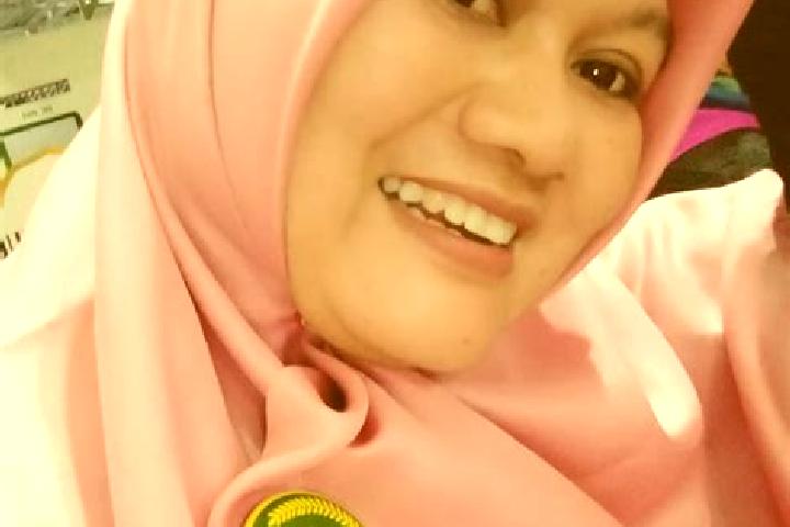Ellie, 24 — Escort in Jaten, Indonesia