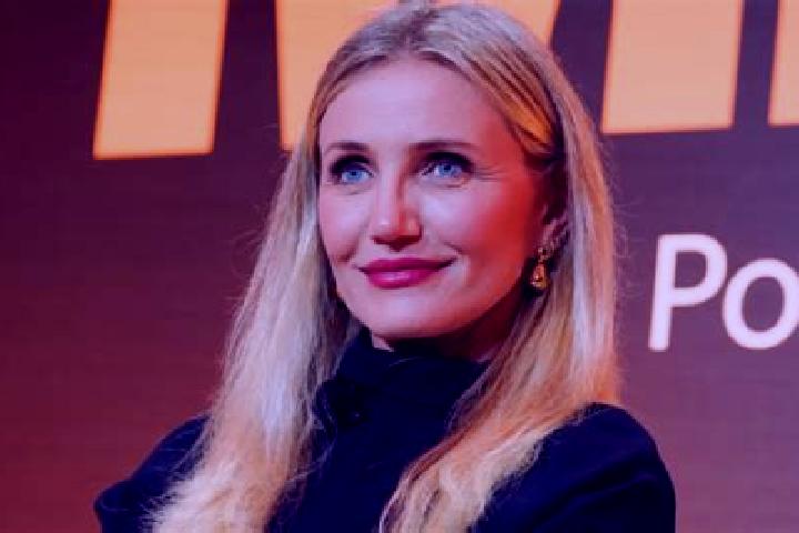 Ellie, 24 — Escort in Kurala, Finland