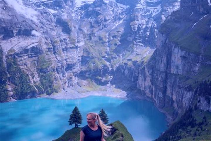 Ellie, 24 — Escort in Le Locle, Switzerland