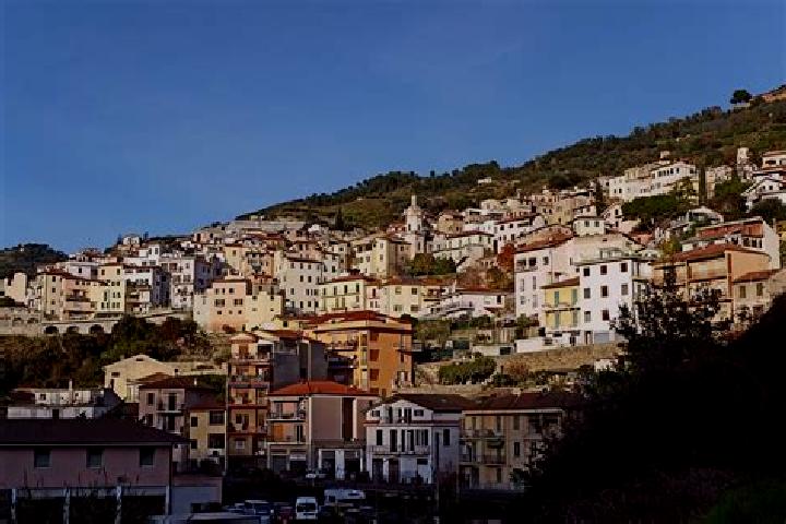 Ellie, 24 — Escort in San Biagio della Cima, Italy