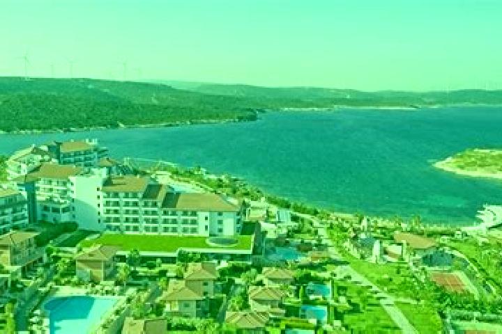 Ellie, 24 — Escort in Seferihisar, Turkey