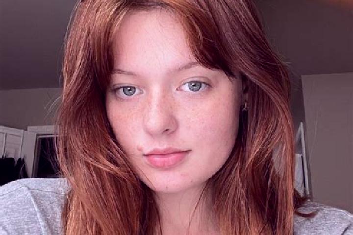 Ellie, 25, a auburn amber-eyed european companion based in Shimo-furano. Offering Dinner Date, A-Level, GFE. Available for incall and outcall, day and evenin...