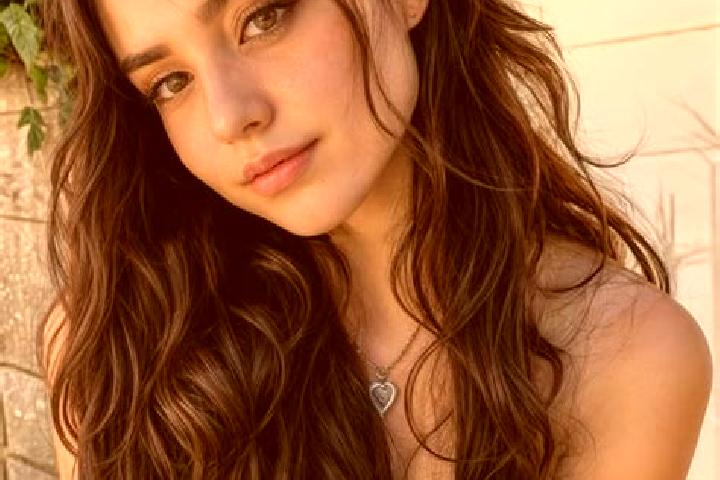 Ellie, 25, a blonde hazel-eyed middle eastern companion based in Bissegem. Offering GFE, Couples, Girlfriend Experience. Available for incall and outcall, ov...