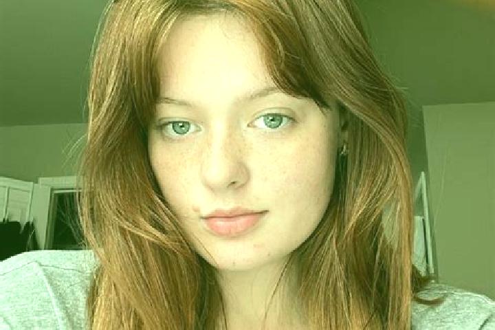 Ellie, 25, a red blue-eyed mixed companion based in Los Angeles de San Rafael. Offering OWO, GFE, Deep French Kissing, Party Girl, Overnight. Available for i...