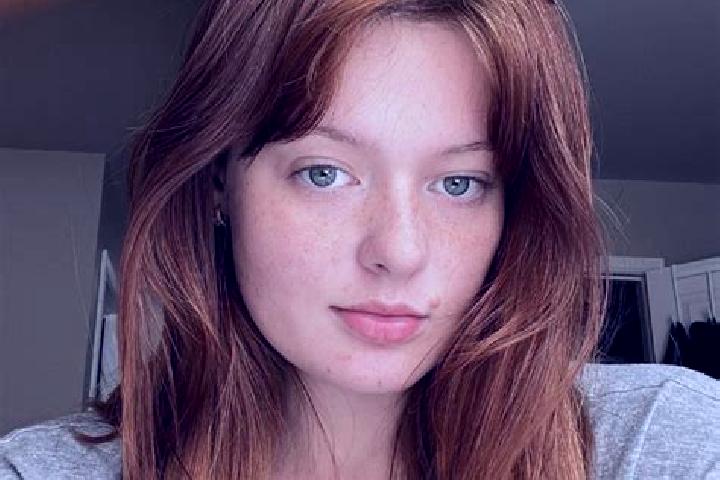 Ellie, 25, a red brown-eyed mixed companion based in Minga Pora. Offering Fetish, Domination, Travel Companion. Available for incall and outcall, overnight b...