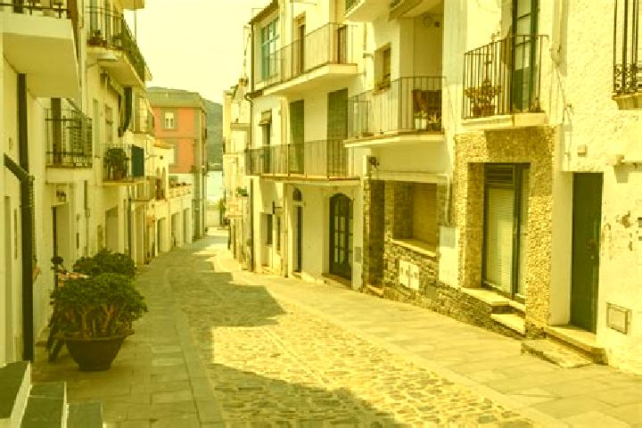 Ellie, 25 — Escort in el Port de la Selva, Spain