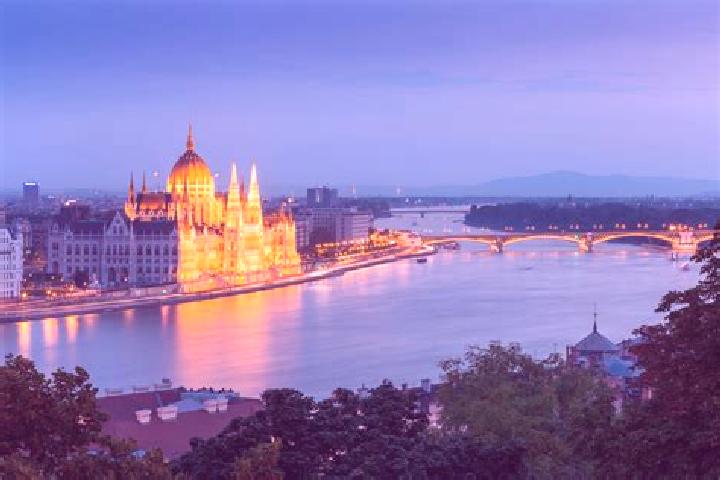 Ellie, 25 — Escort in Enying, Hungary