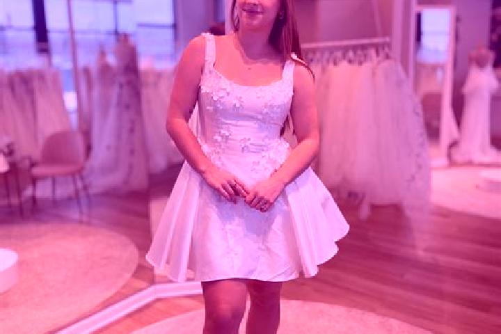 Ellie, 25 — Escort in Kozlivshchyna, Ukraine