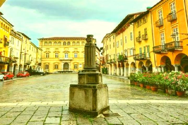 Ellie, 25 — Escort in Sala Biellese, Italy
