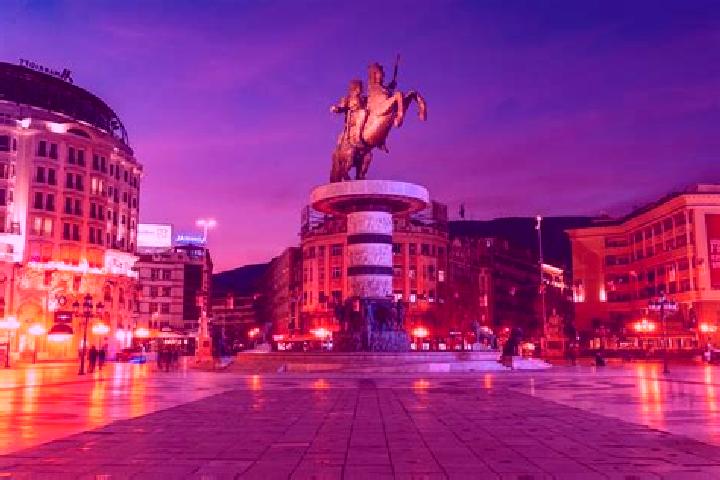 Ellie, 25 — Escort in Srbica, North Macedonia
