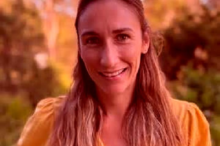 Ellie, 25 — Escort in Yagoona, Australia