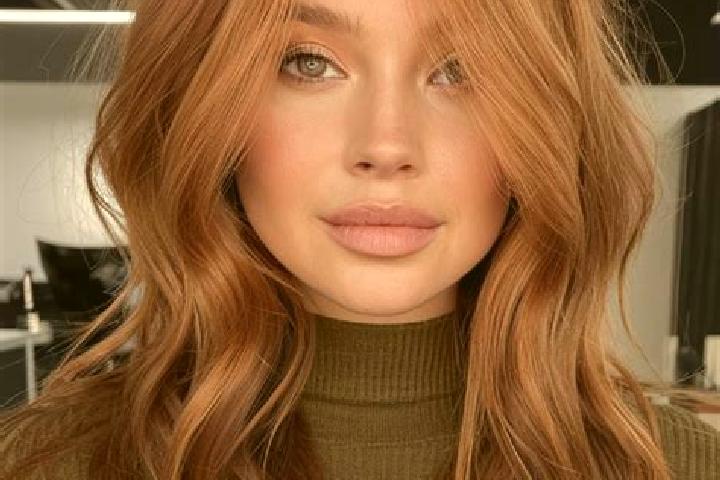 Ellie, 26, a auburn brown-eyed slavic companion based in Saint-Thibaud-de-Couz. Offering Dinner Date, Prostate Massage, Travel Companion. Available for incal...