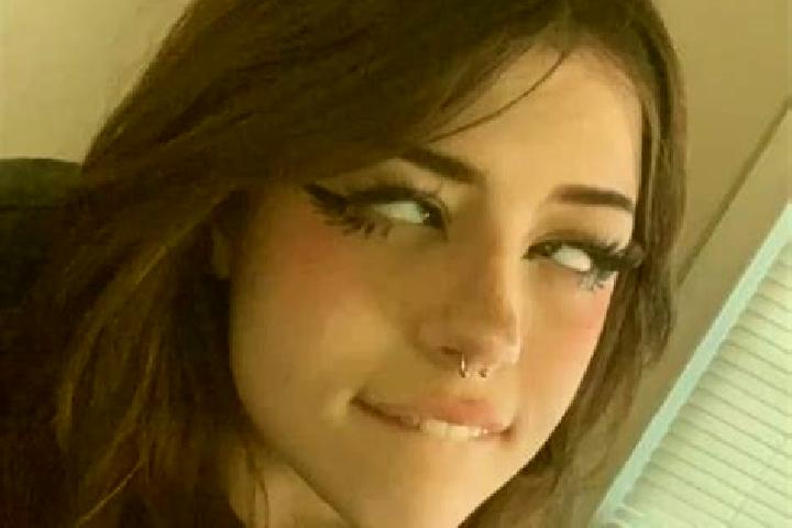 Ellie, 26, a black brown-eyed mixed companion based in Pendiqing. Offering Fetish, Overnight, Party Girl, Duos, OWO. Available for incall and outcall, overni...