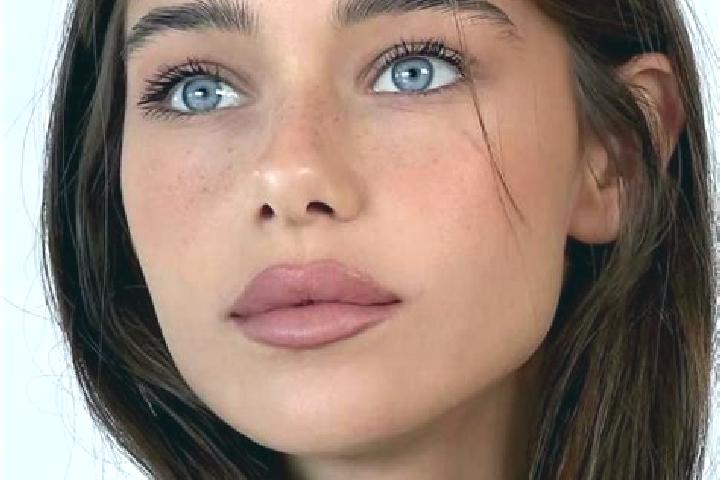 Ellie, 26, a brunette brown-eyed asian companion based in Alvorada do Gurgueia. Offering Overnight, Striptease, GFE. Available for incall and outcall, day an...