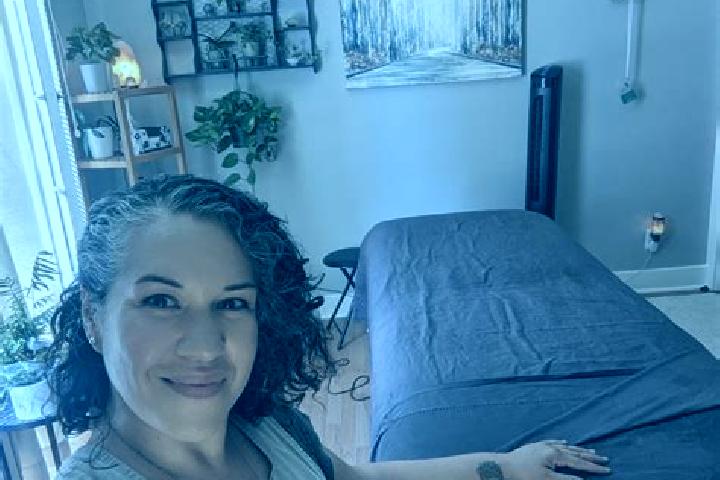 Ellie, 26, a dark blonde amber-eyed latina companion based in Assago. Offering Massage, Erotic Massage, Overnight. Available for incall and outcall, overnigh...
