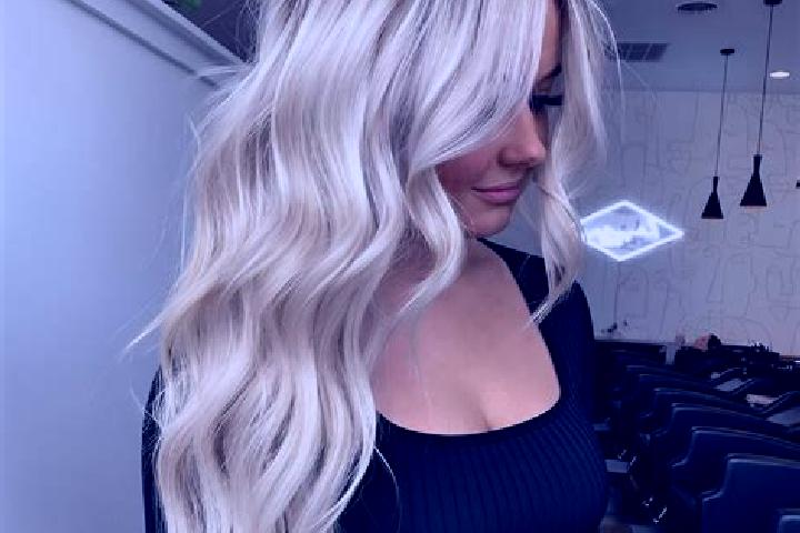 Ellie, 26, a platinum blonde amber-eyed asian companion based in Godou. Offering BDSM, Roleplay, Overnight, Girlfriend Experience. Available for incall and o...