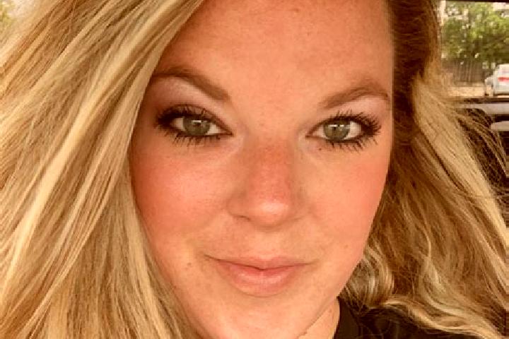 Ellie, 26 — Escort in Bronson, United States