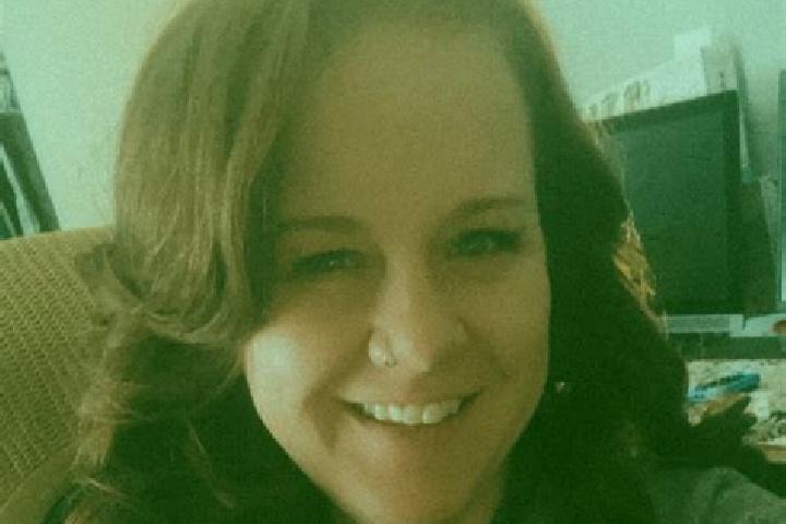 Ellie, 26 — Escort in Campbellsburg, United States