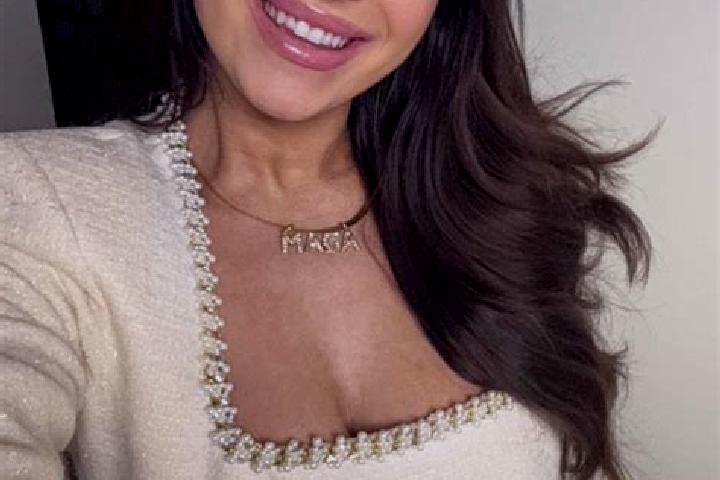 Ellie, 26 — Escort in Clair, Canada