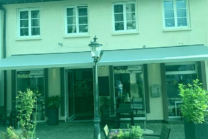 Ellie, 26 — Escort in Gerolzhofen, Germany