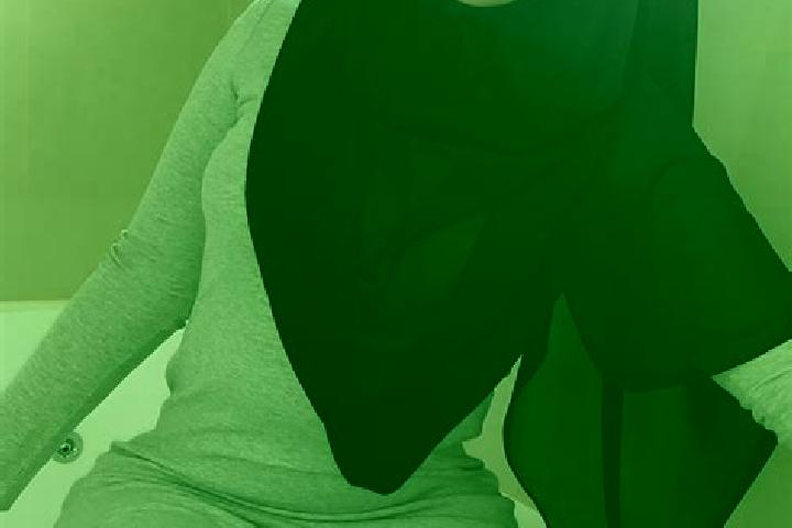 Ellie, 26 — Escort in Limu Chah, Iran