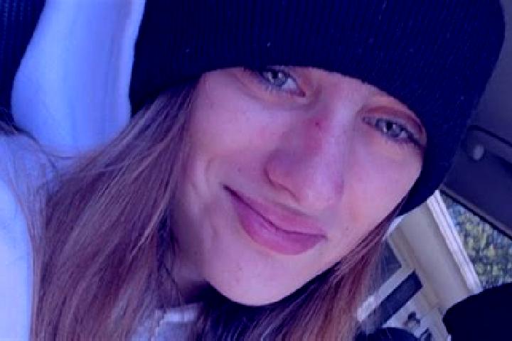 Ellie, 26 — Escort in Ridgeville, United States