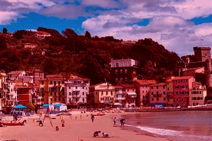 Ellie, 26 — Escort in San Terenzo, Italy