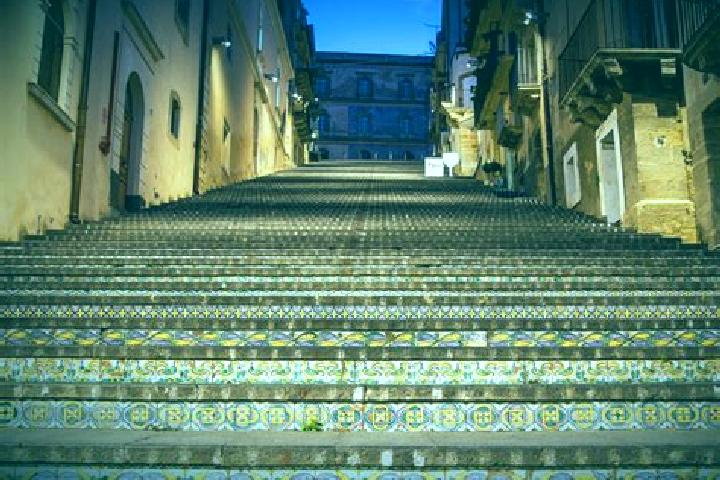 Ellie, 26 — Escort in Santa Maria del Monte, Italy