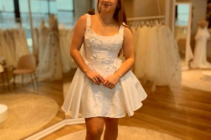 Ellie, 26 — Escort in Zhlobin, Belarus