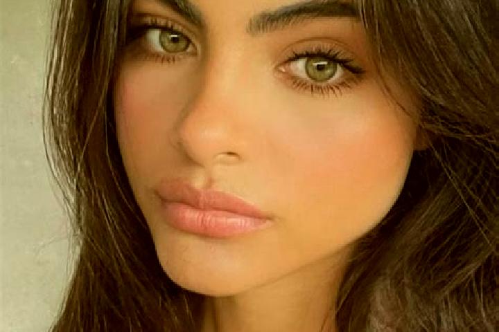 Ellie, 27, a black hazel-eyed caucasian companion based in Carapelle. Offering GFE, Massage, Erotic Massage, Prostate Massage, CIM. Available for incall and ...