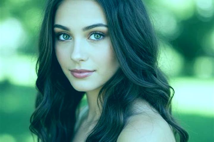 Ellie, 27, a brunette hazel-eyed slavic companion based in Loutropoli Thermis. Offering Deep French Kissing, OWO. Available for incall and outcall, day and e...