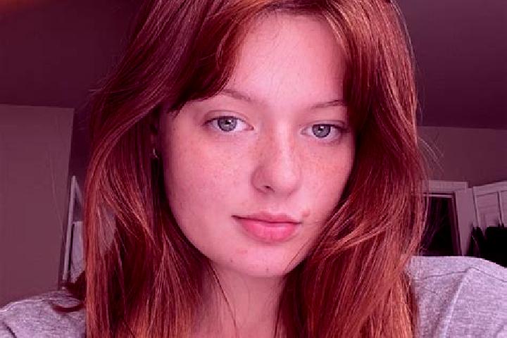 Ellie, 27, a red brown-eyed mediterranean companion based in Quevy-le-Petit. Offering Domination, Prostate Massage, Couples. Available for incall and outcall...