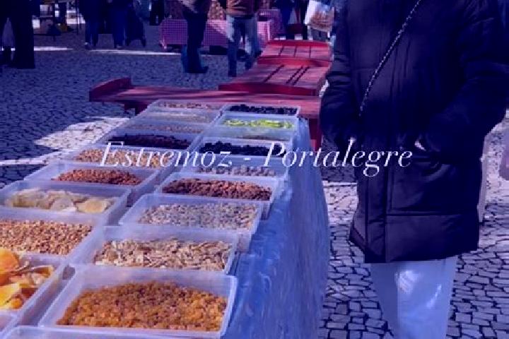 Ellie, 27 — Escort in Estremoz, Portugal