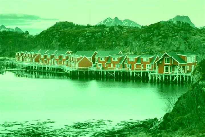 Ellie, 27 — Escort in Kabelvag, Norway
