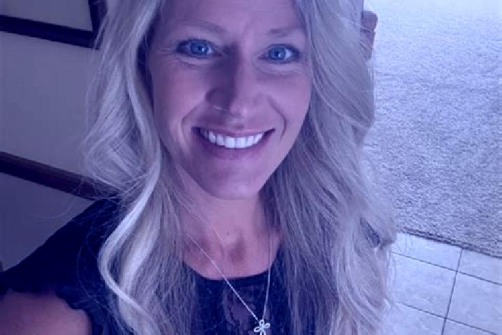 Ellie, 27 — Escort in Lakeport, United States