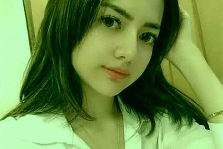 Ellie, 27 — Escort in Pakemitan, Indonesia