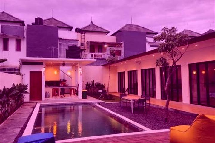 Ellie, 27 — Escort in Pesanggaran, Indonesia