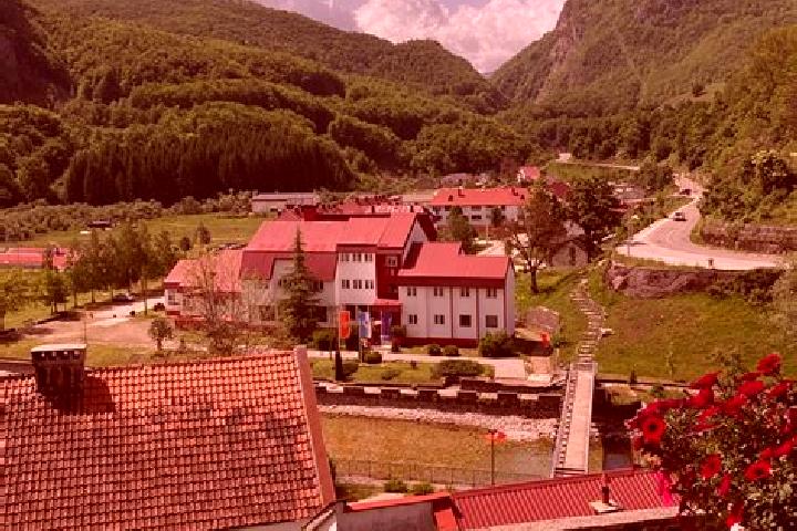Ellie, 27 — Escort in Savnik, Montenegro