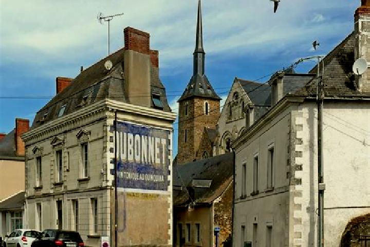 Ellie, 27 — Escort in Vern-d Anjou, France